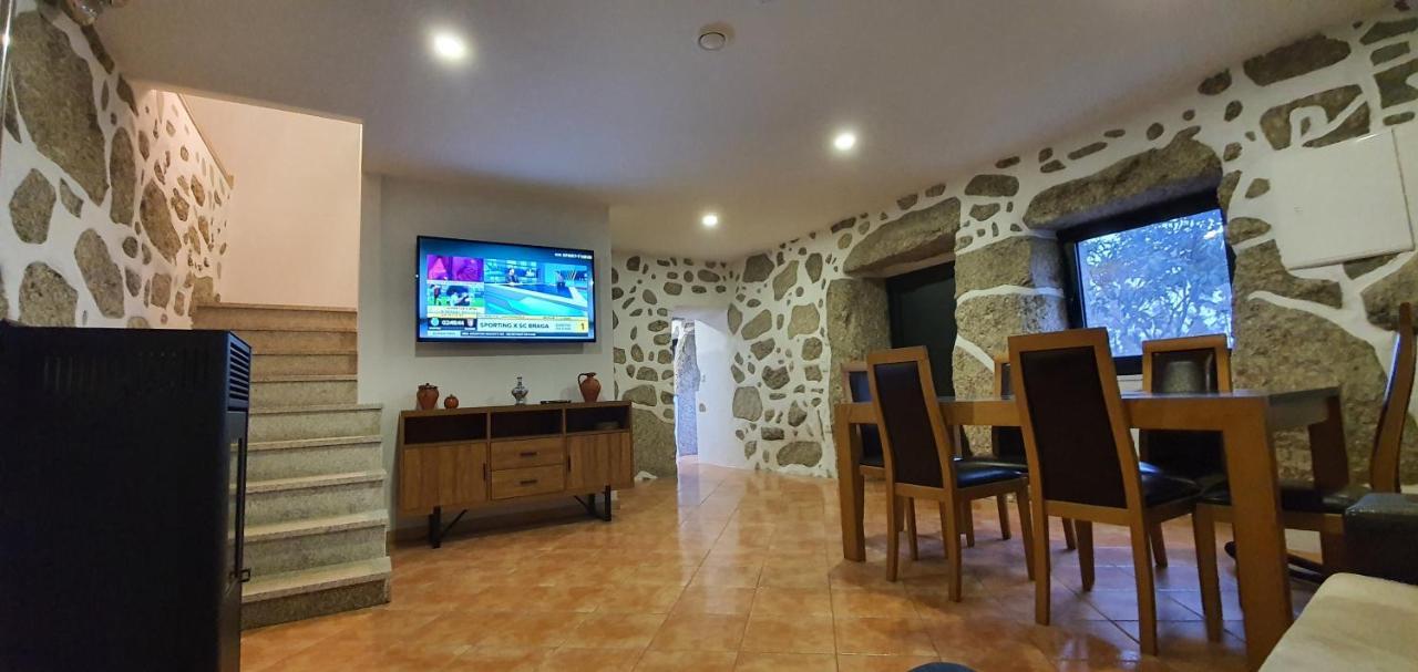 Quinta Da Tormenta -14 Pessoas- Cabeceiras De Basto 2 Casas E Piscina Privada Villa Eksteriør bilde